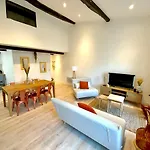 Tres Bel Appartement Refait A Neuf