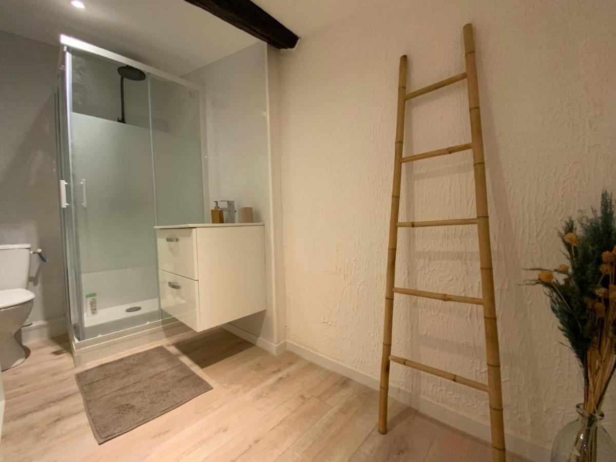 Apartment Tres Bel Refait A Neuf *